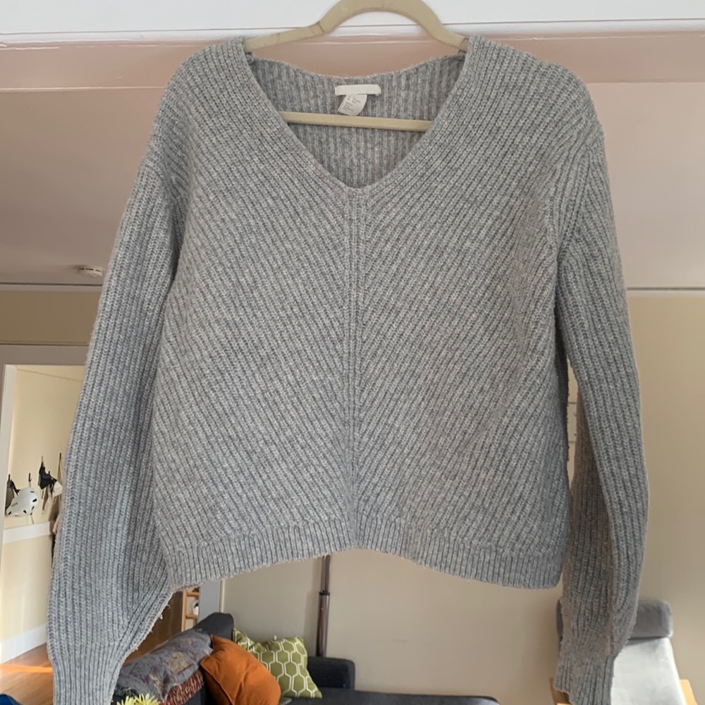 MOVING - MAKE AN OFFER Structured gray H&M sweater